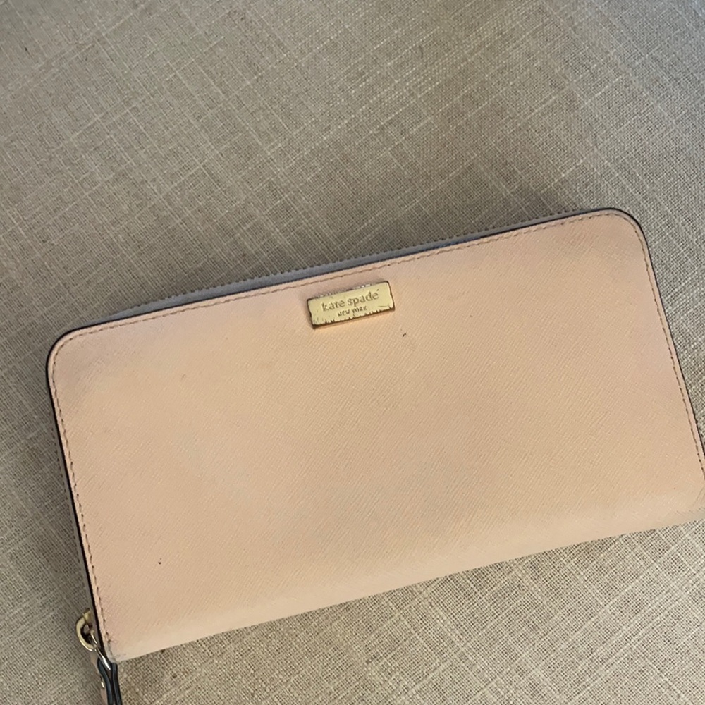 Kate Spade blush pink wallet